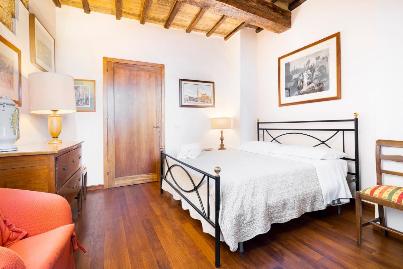 The Balcony Suite - Affaccio Su Piazza Del Campo Siena Exterior foto