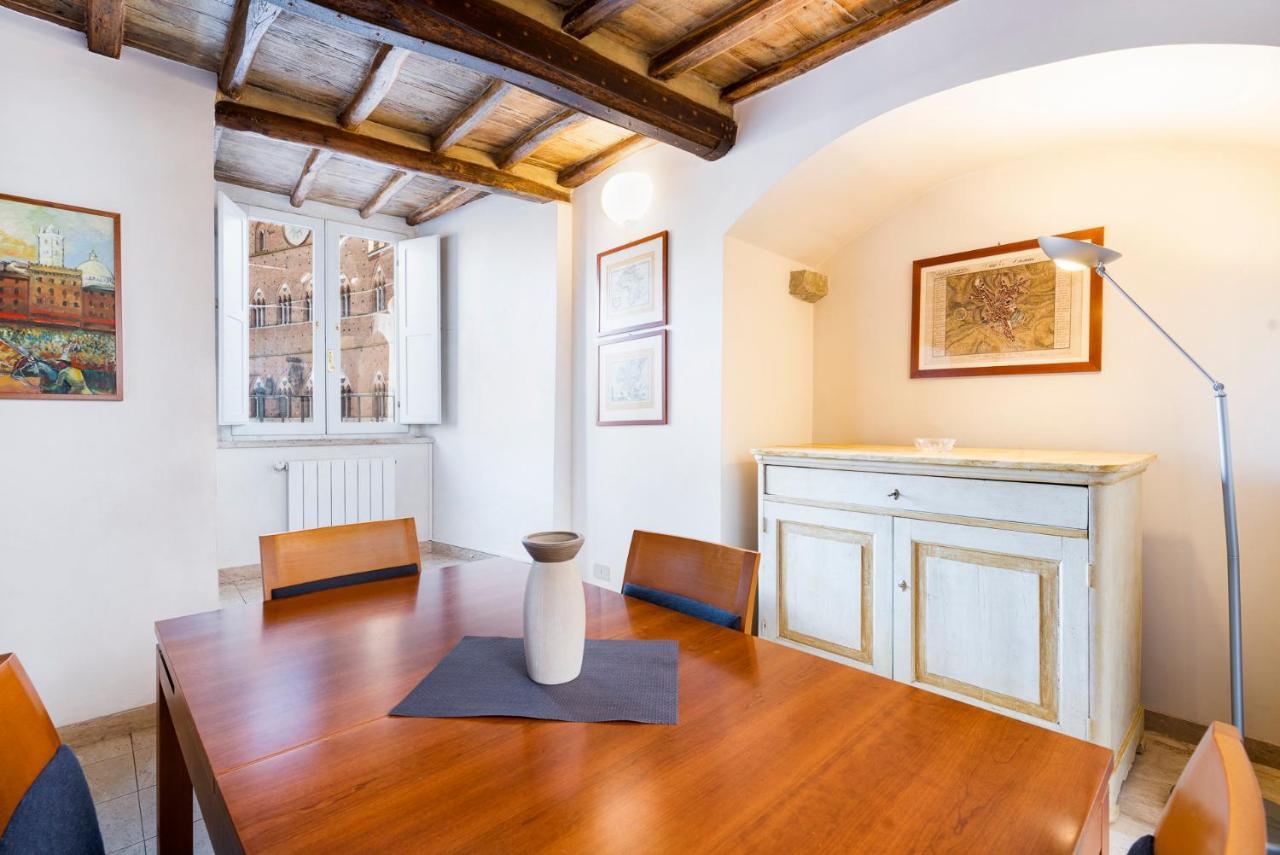 The Balcony Suite - Affaccio Su Piazza Del Campo Siena Exterior foto