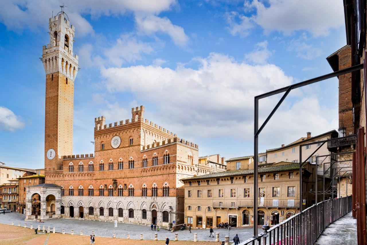 The Balcony Suite - Affaccio Su Piazza Del Campo Siena Exterior foto